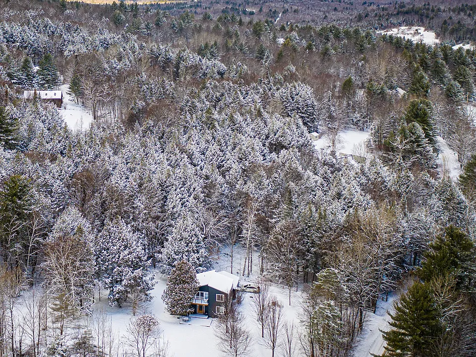 565 Moulton Ln