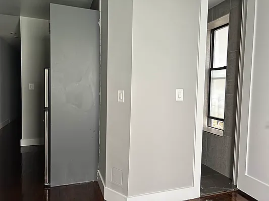 Rented by Premier One Realty LLC | media 8