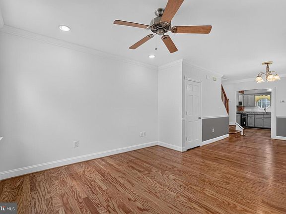 4th image of 117 McComas St
