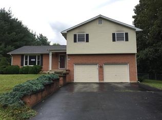 308 Sammys Rd, Covington, VA 24426