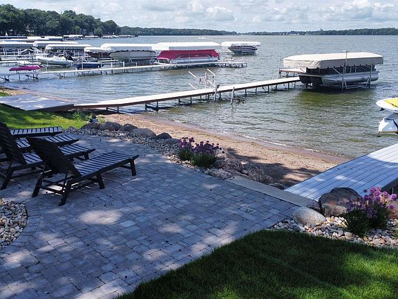 5th image of 4116 Southshore Dr