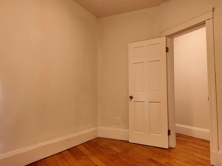 88 Hampshire St #1 — Photo 8