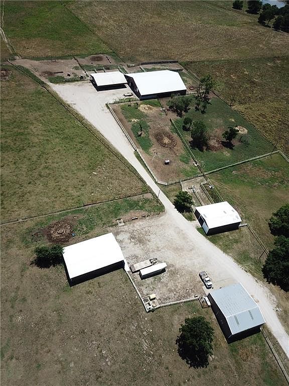 6230 E 2nd Rd, El Dorado Springs, MO 64744 MLS 2442647 Zillow