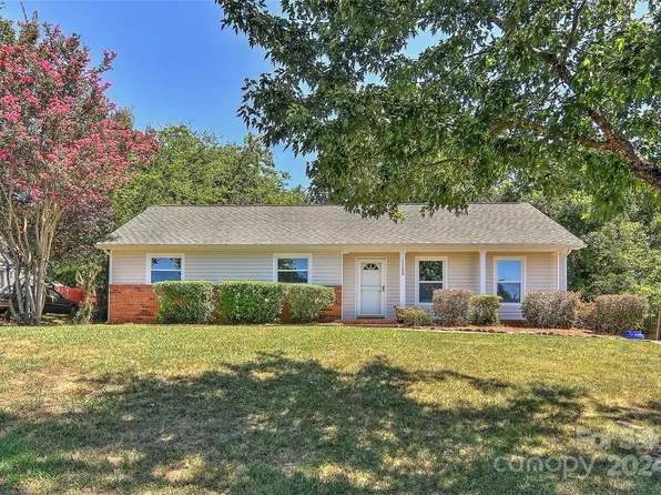 11125 Painted Tree Rd, Charlotte, NC 28226