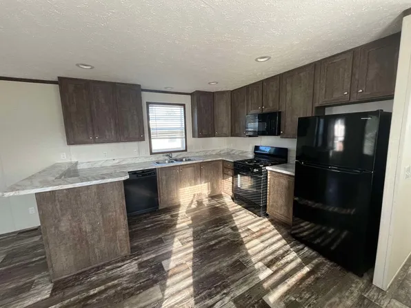 1012 Aguadero Pkwy #30, Quincy, MI 49082
