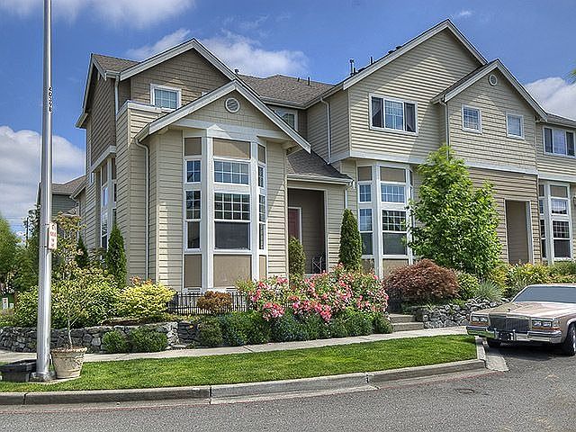 The best value in Cobblestone. A corner lot with park views to the West. A brick patio in the front 