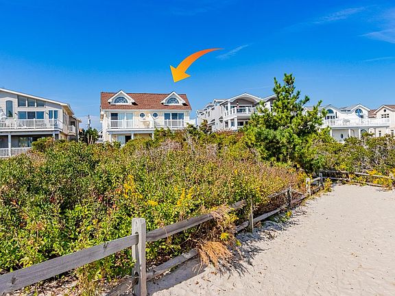 3rd image of 6901 Pleasure Ave N #Sea
