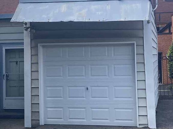 3rd image of 1181 Mount Pleasant Ave