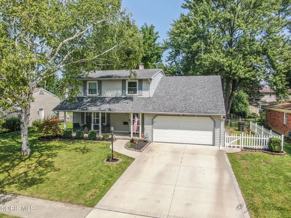 1079 Eastbrook Dr, Perrysburg, OH 43551