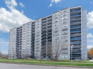 10 Tobermory Dr #PENTHOUSE 12, Toronto, ON M3N 2Y5