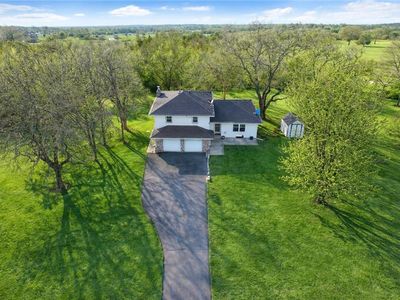21302 SE Clover Hills Rd, Cleveland, MO, 64734