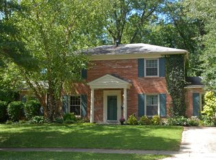 3517 Greentree Rd, Lexington, KY 40517