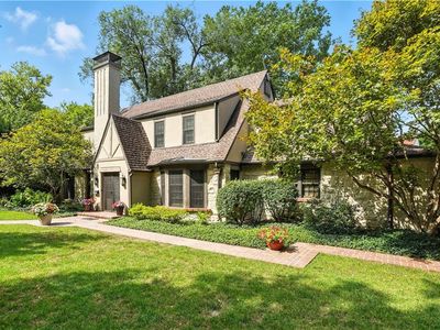 1200 W 60th Ter, Kansas City, MO, 64113