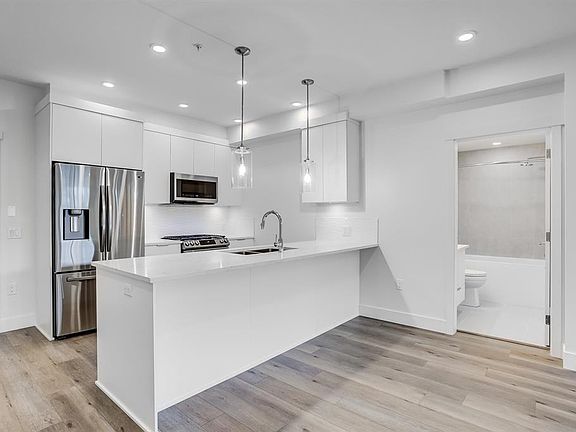 3rd image of 11865 227th St #311