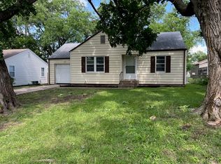 816 S Pine St, Newton, KS 67114