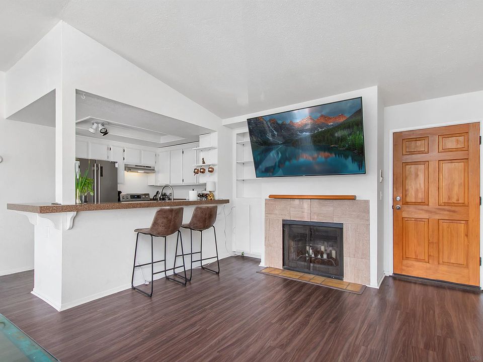 1st image of 4549 33rd St Unit 7