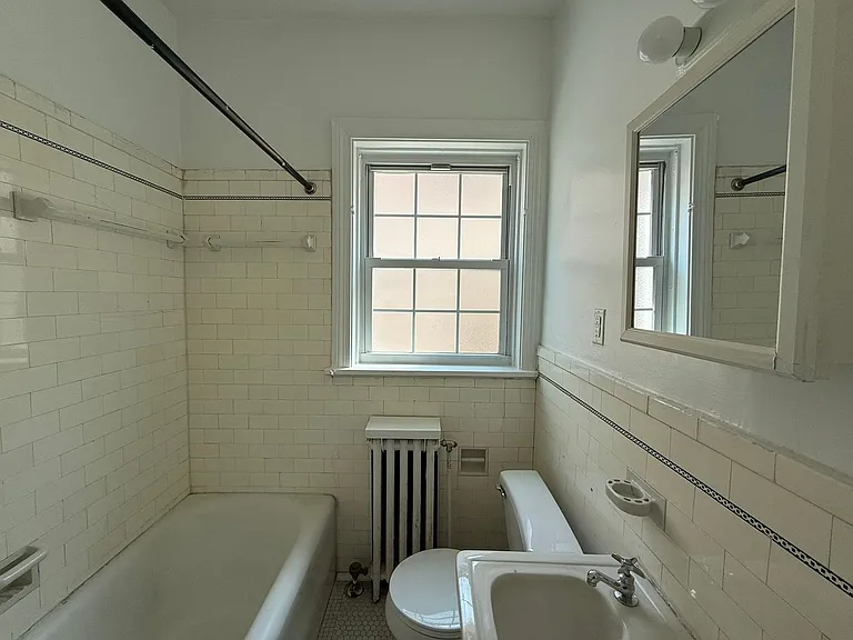 Bayard Manor Apartments — Photo 63