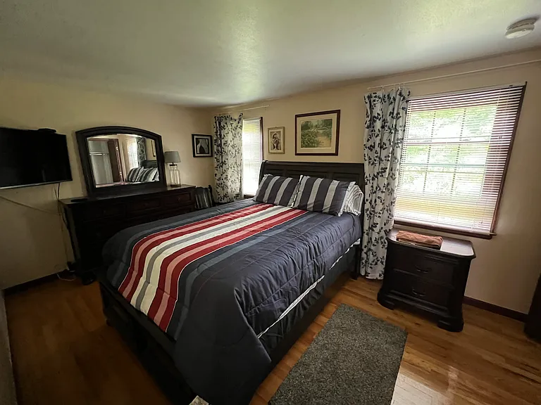 4455 Ridge Rd — Photo 3