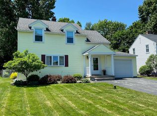 104 Ormsby Dr, Syracuse, NY 13219