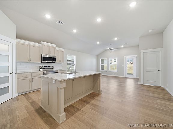 5th image of 14643 E 39th St S