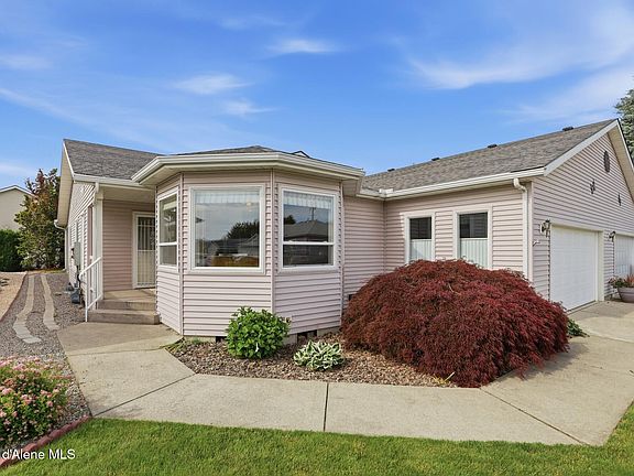 3rd image of 1480 W Woodlawn Dr