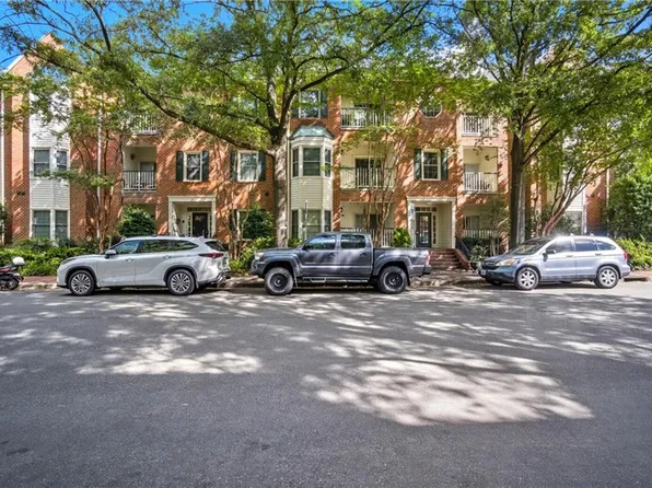 230 College Pl APT 213, Norfolk, VA 23510