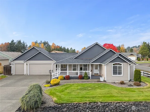 128 Newaukum Village Drive, Chehalis, WA 98532