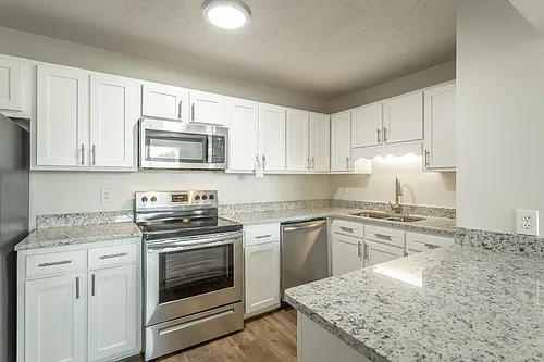 Kate's View Apartments | Updated North Chattanooga Apartments with Scenic Views Photo 1