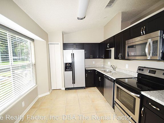 2nd image of 207 Panorama Dr