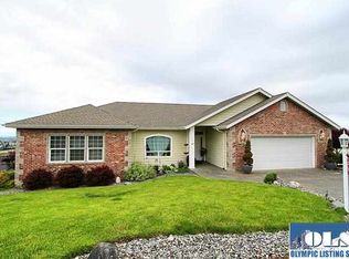 71 Jade Cir, Sequim, WA 98382