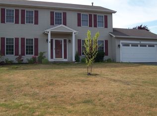 27 Maida Dr, Spencerport, NY 14559