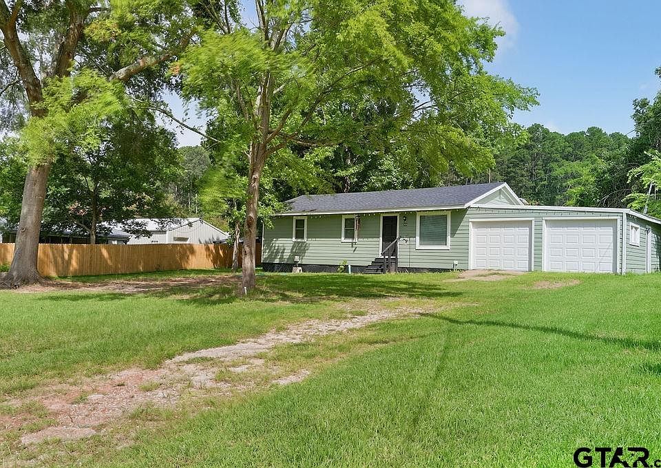 1st image of 369 Pinewood Rd