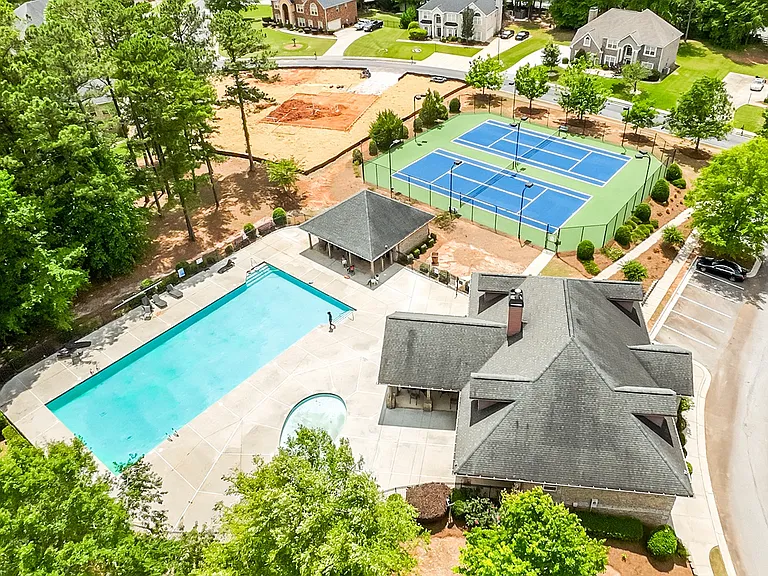 Quinn Residences at McCart Landing — Photo 5