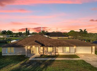 140 NE 7th St, Belle Glade, FL 33430