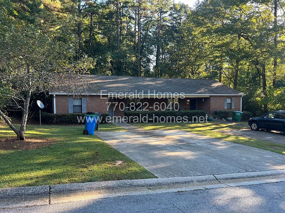 3125-3127 Sarah Lou Drive