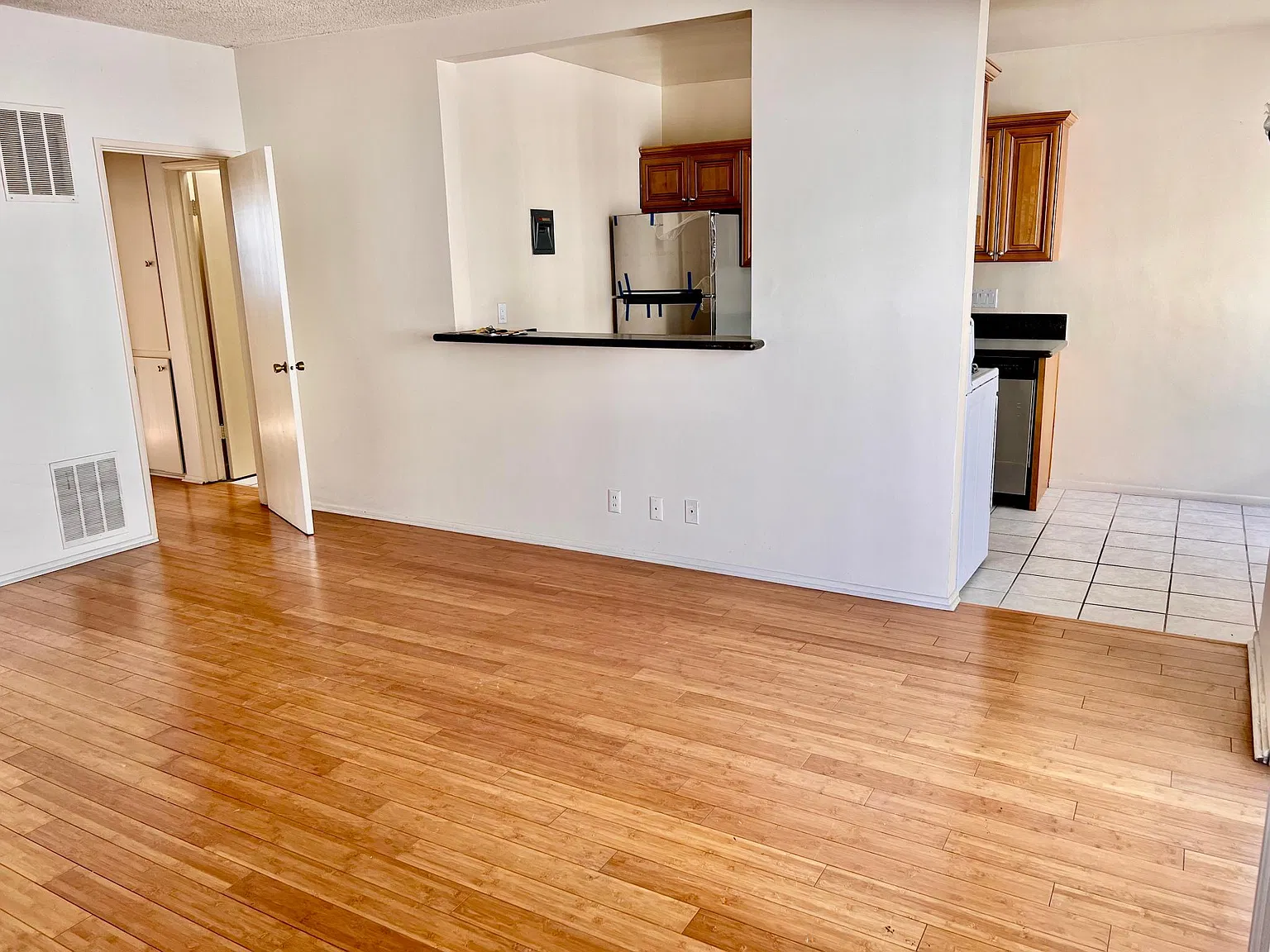 2 bed, 1080 sqft, $3,375 — Photo 3