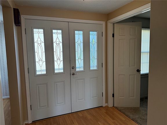 3rd image of 295 Hidden Valley Rd