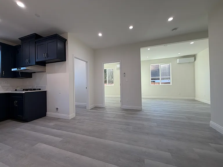 9128 1/2 W Duarte Rd #9128-1/2 — Photo 8