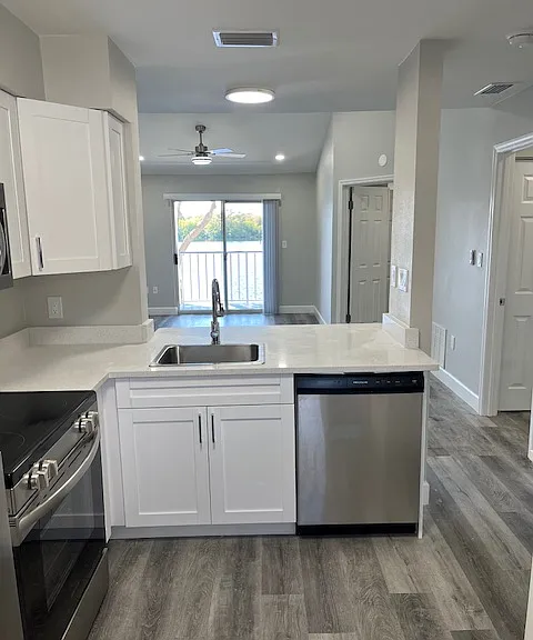 Spring Lake Apartments — Photo 66