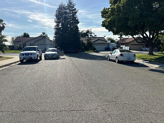 5th image of 2754 Goldridge St