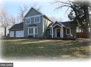 6510 Eagle Lake Dr, Osseo, MN 55369