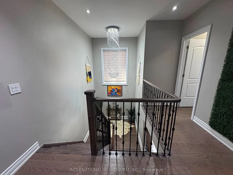 45 Daisy Meadow Cres — Photo 10