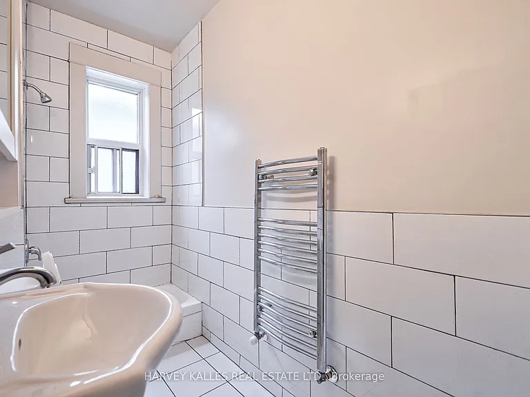 1074 Saint Clair Ave W #4 — Photo 21