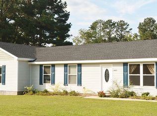 8400 Falcon Crest Cir, Angier, NC 27501