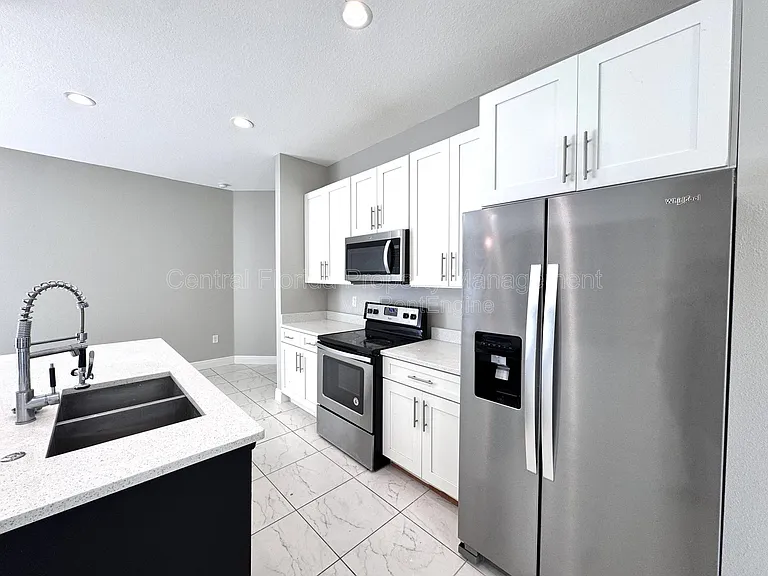 1389 Worthington Dr — Photo 5
