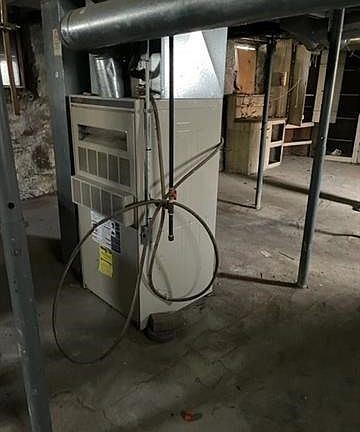 5th image of 4417 Rainbow Blvd