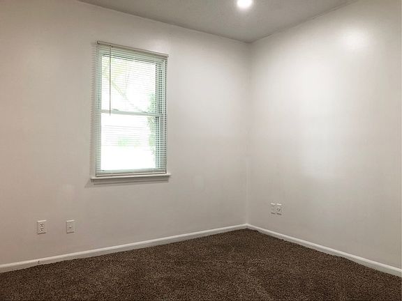 3rd image of 6832 Delta Lake Dr