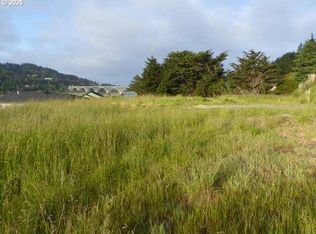 Hume Rd, Gold Beach, OR 97444