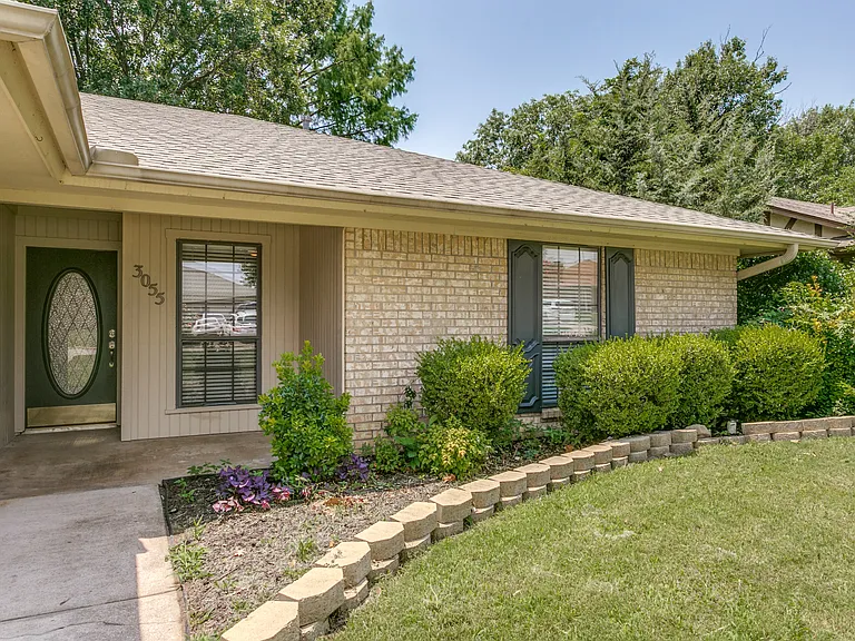 3055 Panhandle Dr — Photo 2