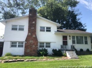 110 Bruce St, Salem, IN 47167